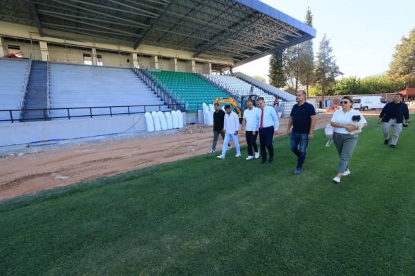 Vali Akbıyık Muğla Atatürk Stadyumu’nda İncelemelerde Bulundu